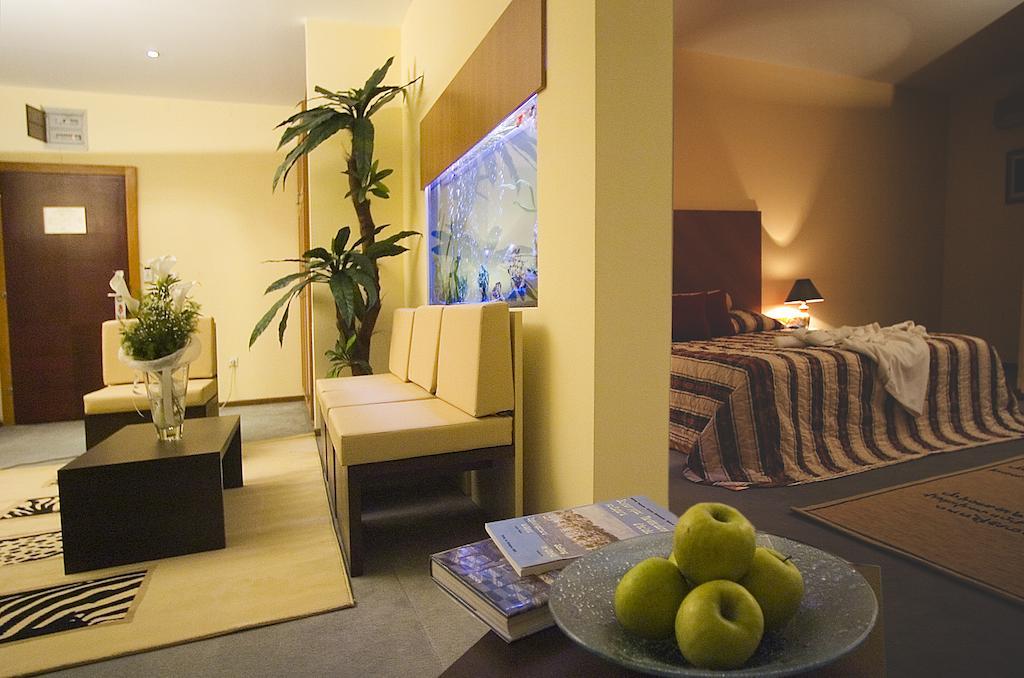 Hotel Tcc Plaza Skopje Værelse billede