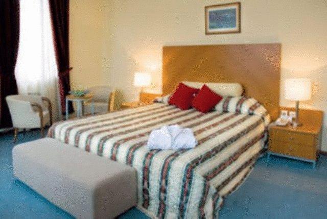 Hotel Tcc Plaza Skopje Eksteriør billede